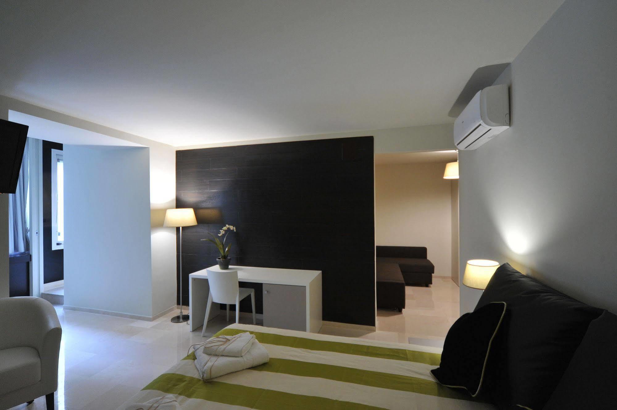 Bed & Breakfast Gatto Bianco House Bari